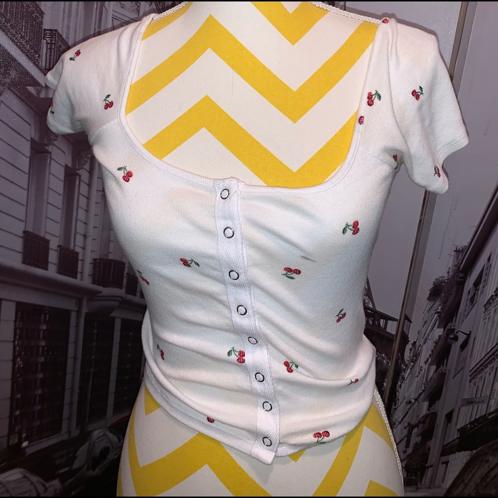 Cherry F21 top